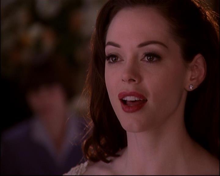 Charmed-Online-dot-816EngagedAndConfused2205.jpg Charmed-Online-dot-816EngagedAndConfused2205.jpg