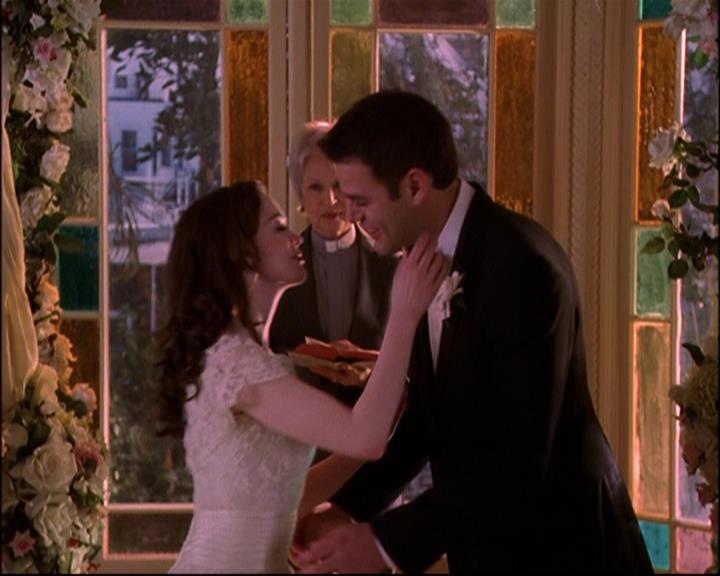 Charmed-Online-dot-816EngagedAndConfused2212.jpg