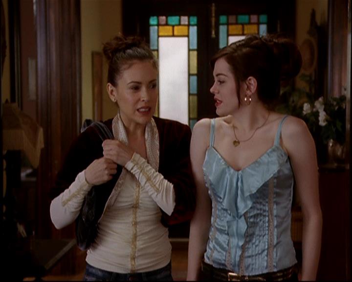 Charmed-Online-dot-817GenerationHex0017.jpg