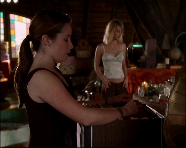 Charmed-Online-dot-817GenerationHex1673.jpg