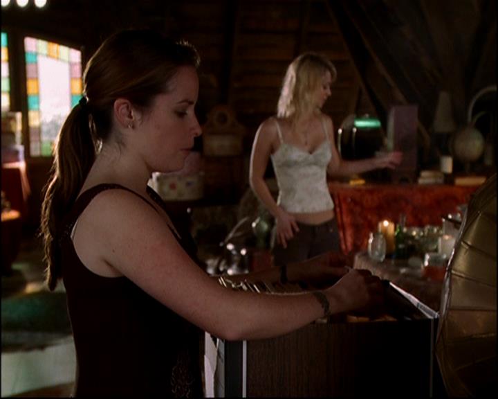 Charmed-Online-dot-817GenerationHex1674.jpg