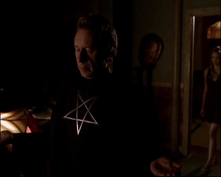 Charmed-Online-dot-817GenerationHex2244.jpg