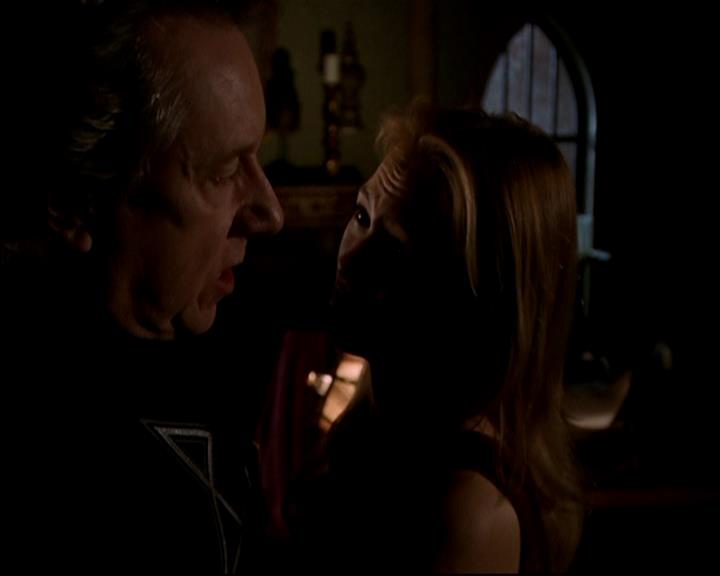 Charmed-Online-dot-817GenerationHex2283.jpg