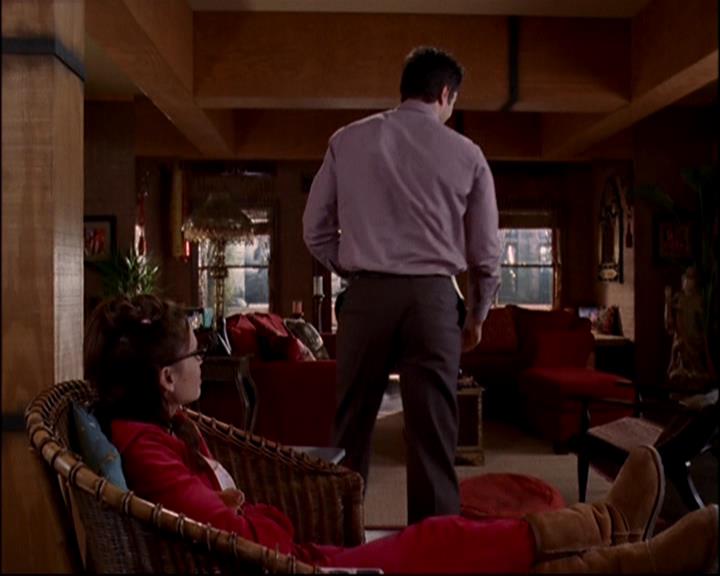 Charmed-Online-dot-818TheTornIdentity0505.jpg Charmed-Online-dot-818TheTornIdentity0505.jpg