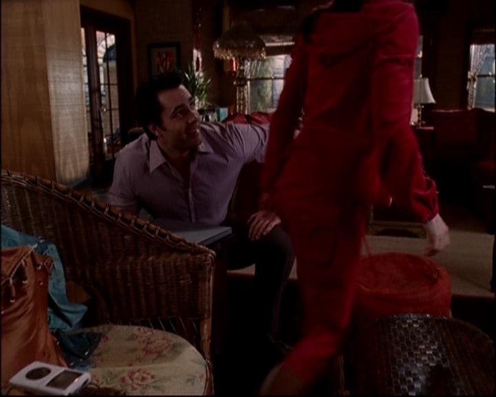 Charmed-Online-dot-818TheTornIdentity0538.jpg Charmed-Online-dot-818TheTornIdentity0538.jpg