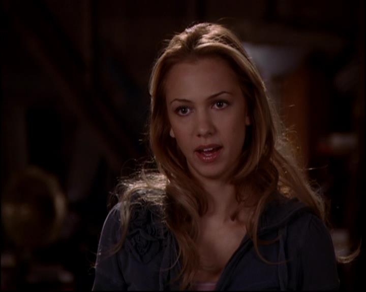 Charmed-Online-dot-818TheTornIdentity0645.jpg Charmed-Online-dot-818TheTornIdentity0645.jpg