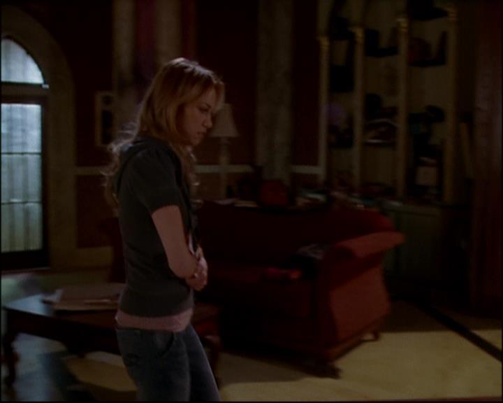 Charmed-Online-dot-818TheTornIdentity0911.jpg Charmed-Online-dot-818TheTornIdentity0911.jpg