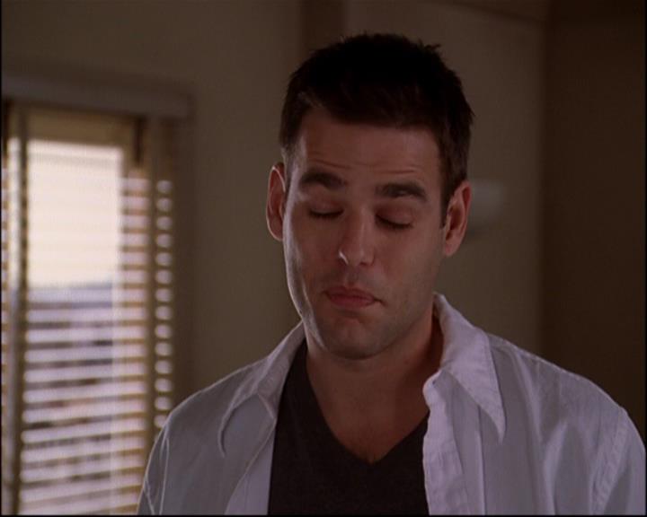 Charmed-Online-dot-818TheTornIdentity1469.jpg Charmed-Online-dot-818TheTornIdentity1469.jpg