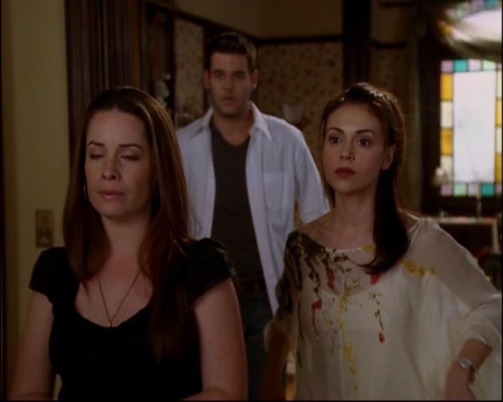 Charmed-Online-dot-818TheTornIdentity1568.jpg