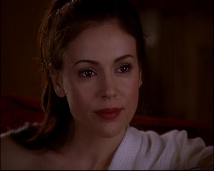 Charmed-Online-dot-818TheTornIdentity2084.jpg