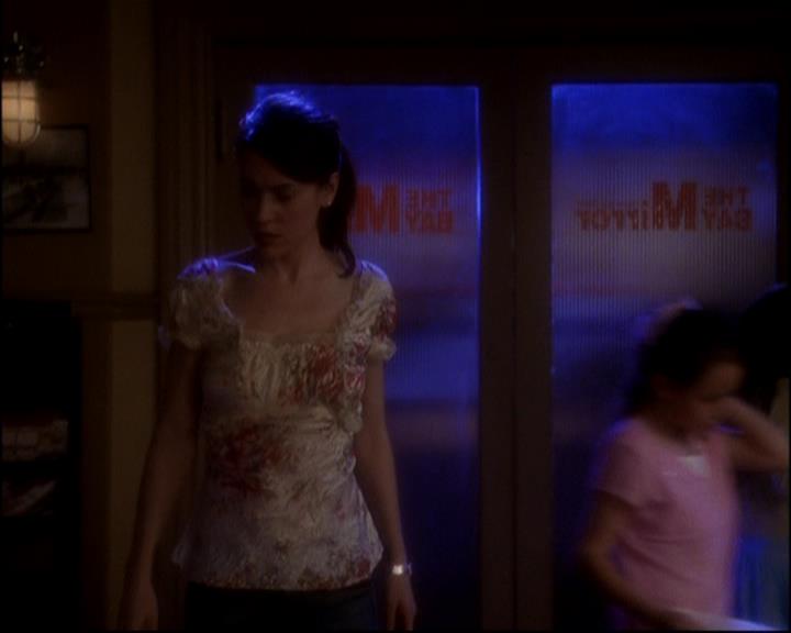 Charmed-Online-dot-819TheJungAndTheRestless1398.jpg Charmed-Online-dot-819TheJungAndTheRestless1398.jpg