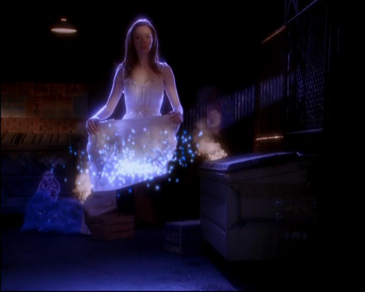 Charmed-Online-dot-819TheJungAndTheRestless1615.jpg
