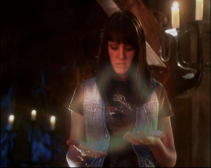 Charmed-Online-dot-819TheJungAndTheRestless2111.jpg Charmed-Online-dot-819TheJungAndTheRestless2111.jpg