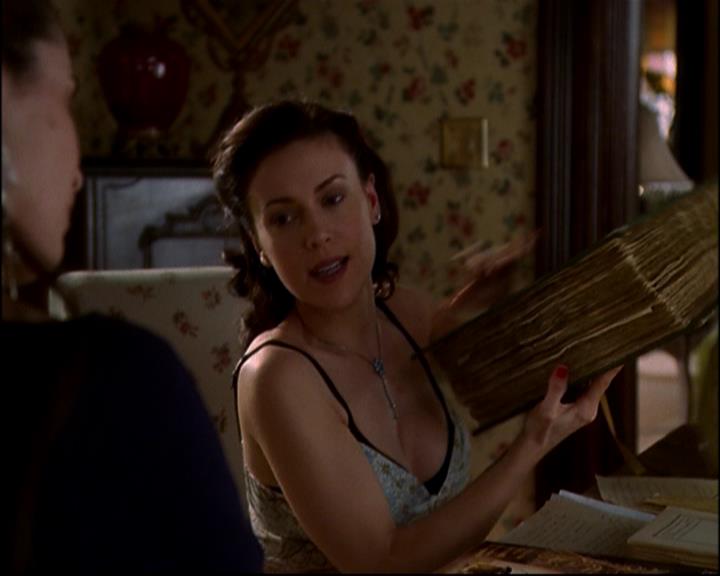 Charmed-Online-dot-820GoneWithTheWitches0363.jpg