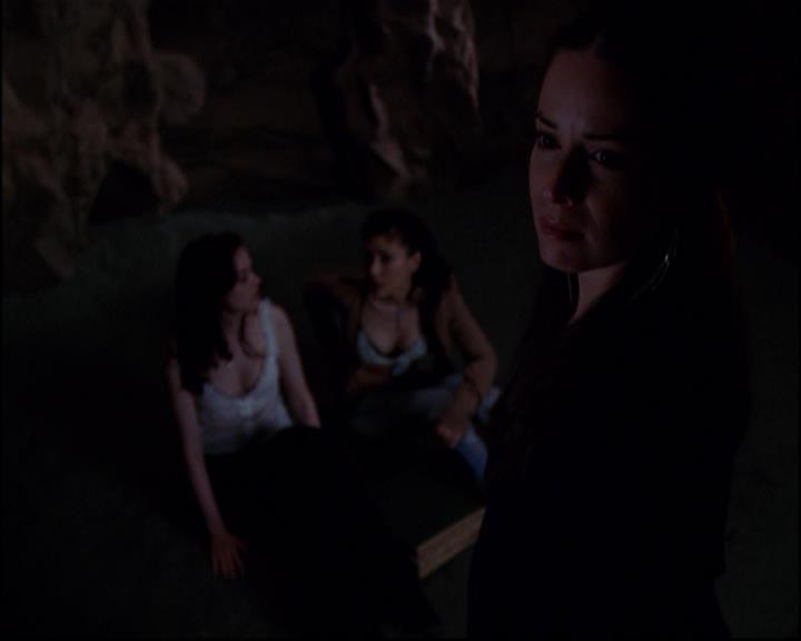 Charmed-Online-dot-820GoneWithTheWitches2149.jpg