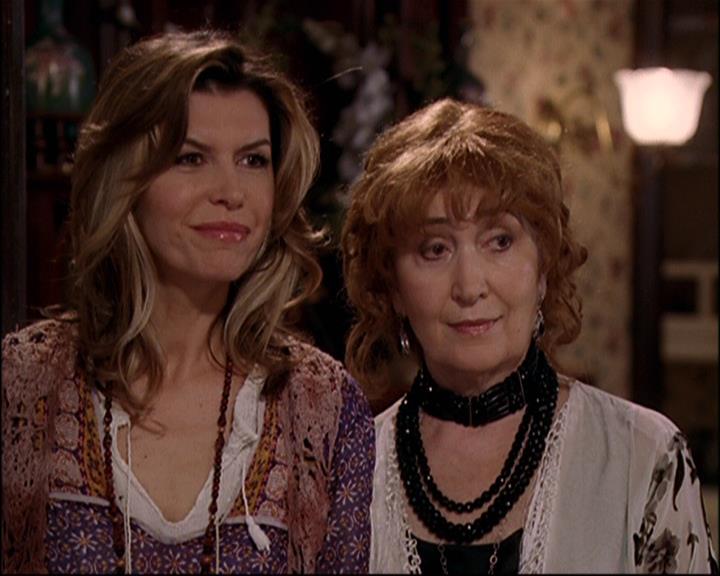 Charmed-Online-dot-net_822ForeverCharmed1090.jpg Charmed-Online-dot-net_822ForeverCharmed1090.jpg