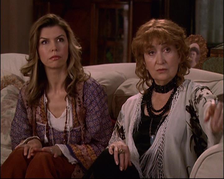 Charmed-Online-dot-net_822ForeverCharmed1290.jpg Charmed-Online-dot-net_822ForeverCharmed1290.jpg