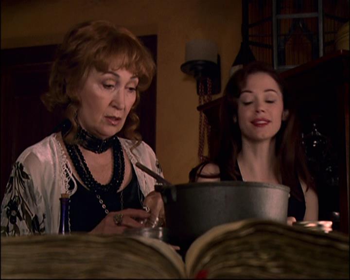 Charmed-Online-dot-net_822ForeverCharmed1511.jpg Charmed-Online-dot-net_822ForeverCharmed1511.jpg