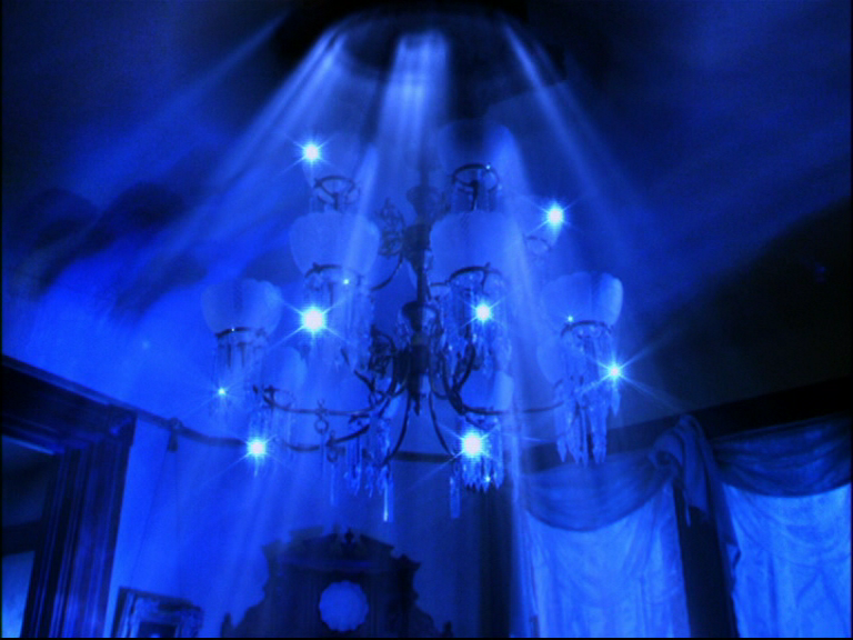 charmed-online_dot_net_OpeningCreditsS8-00081.png