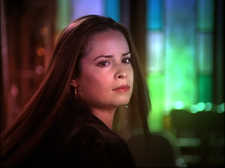 charmed-online_dot_net_OpeningCreditsS8-00085.png