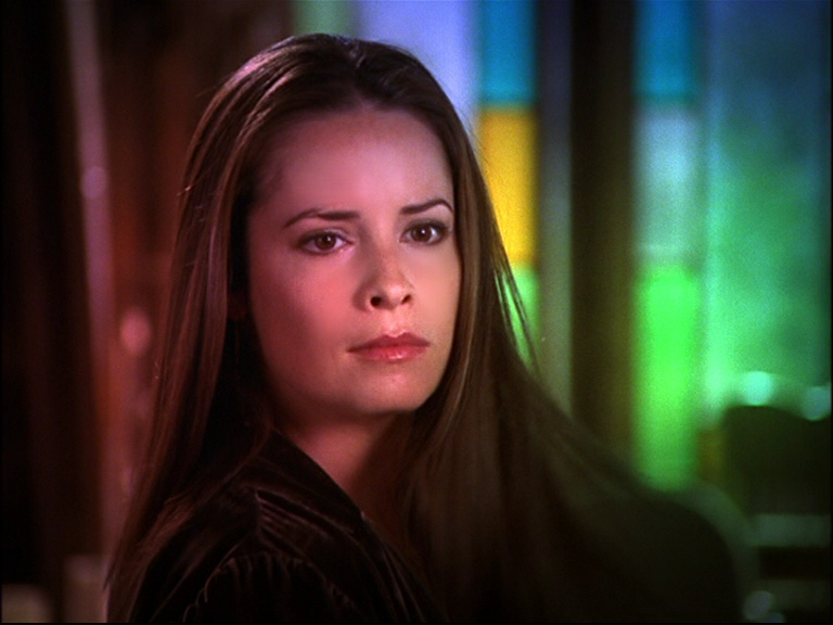 charmed-online_dot_net_OpeningCreditsS8-00086.png