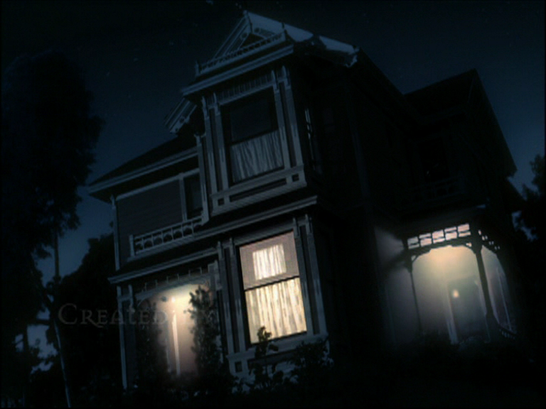 charmed-online_dot_net_OpeningCreditsS8-00106.png