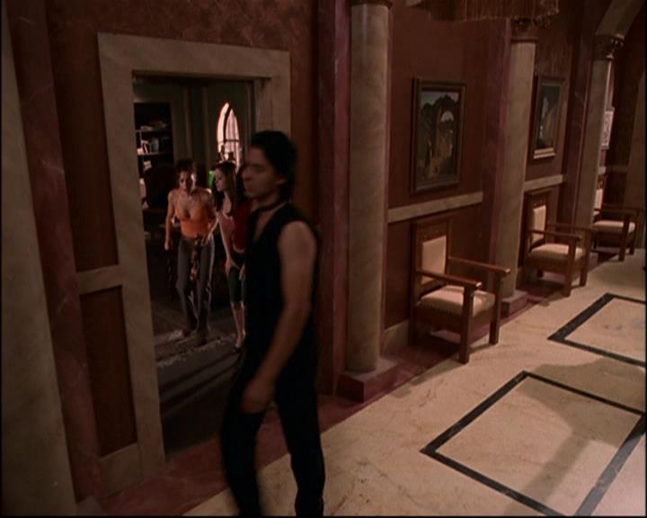 Charmed-Online-dot-TheMakingOfCharmed0129.jpg Charmed-Online-dot-TheMakingOfCharmed0129.jpg