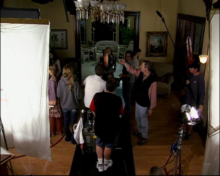 Charmed-Online-dot-TheMakingOfCharmed0213.jpg