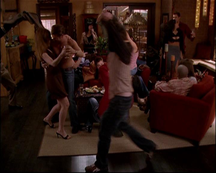 Charmed-Online-dot-TheMakingOfCharmed0235.jpg Charmed-Online-dot-TheMakingOfCharmed0235.jpg