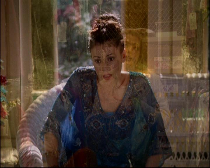 Charmed-Online-dot-TheMakingOfCharmed0520.jpg Charmed-Online-dot-TheMakingOfCharmed0520.jpg