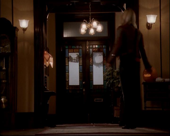 Charmed-Online-dot-TheMakingOfCharmed0543.jpg Charmed-Online-dot-TheMakingOfCharmed0543.jpg