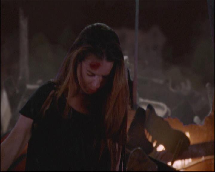 Charmed-Online-dot-TheMakingOfCharmed0805.jpg Charmed-Online-dot-TheMakingOfCharmed0805.jpg