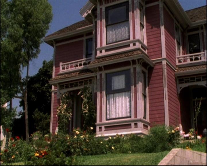 Charmed-Online-dot-ToTheManorBorn0117.jpg