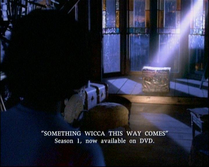 Charmed-Online-dot-ToTheManorBorn0353.jpg Charmed-Online-dot-ToTheManorBorn0353.jpg