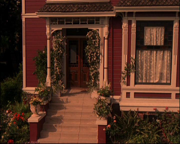 Charmed-Online-dot-ToTheManorBorn0498.jpg