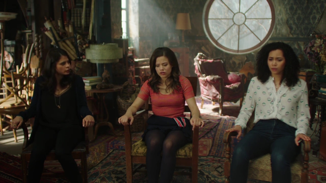 Charmed-Online-dot-nl_Charmed-1x01Pilot01154.jpg