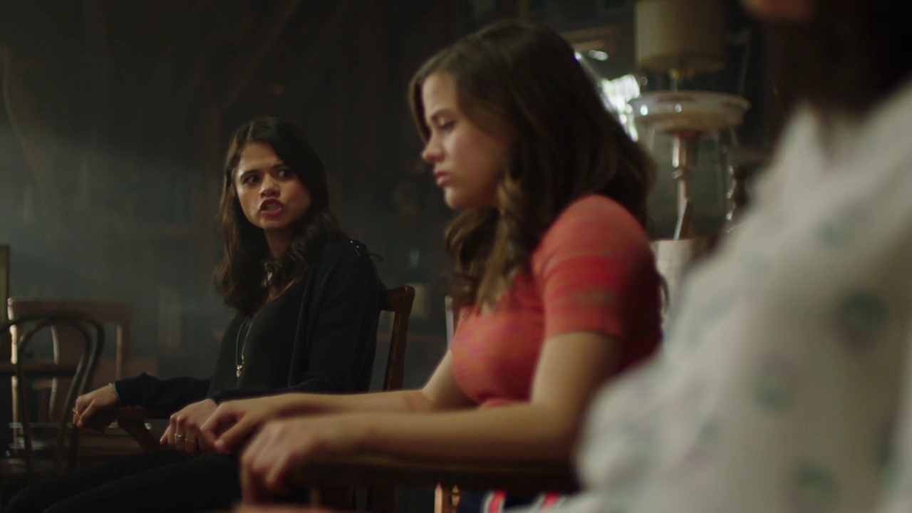 Charmed-Online-dot-nl_Charmed-1x01Pilot01155.jpg