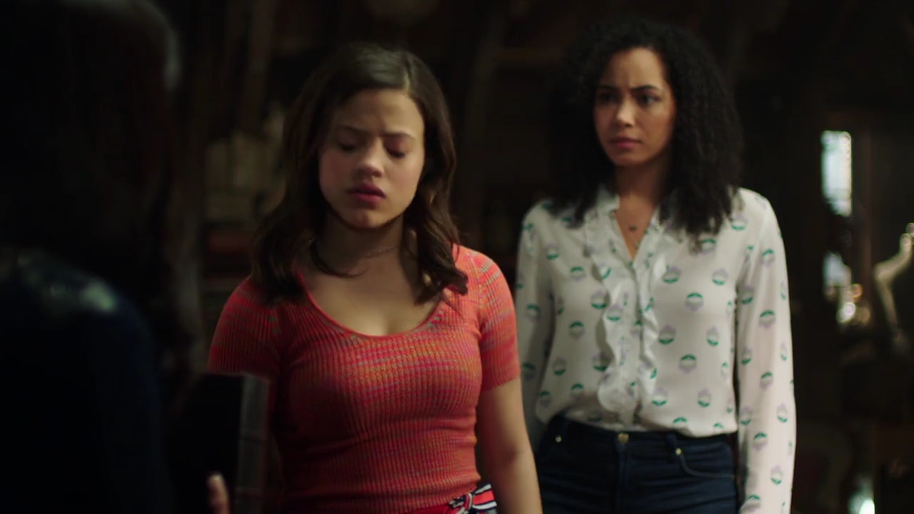 Charmed-Online-dot-nl_Charmed-1x01Pilot01336.jpg