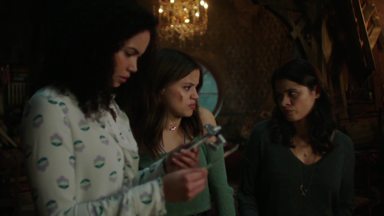 Charmed-Online-dot-nl_Charmed-1x01Pilot01554.jpg