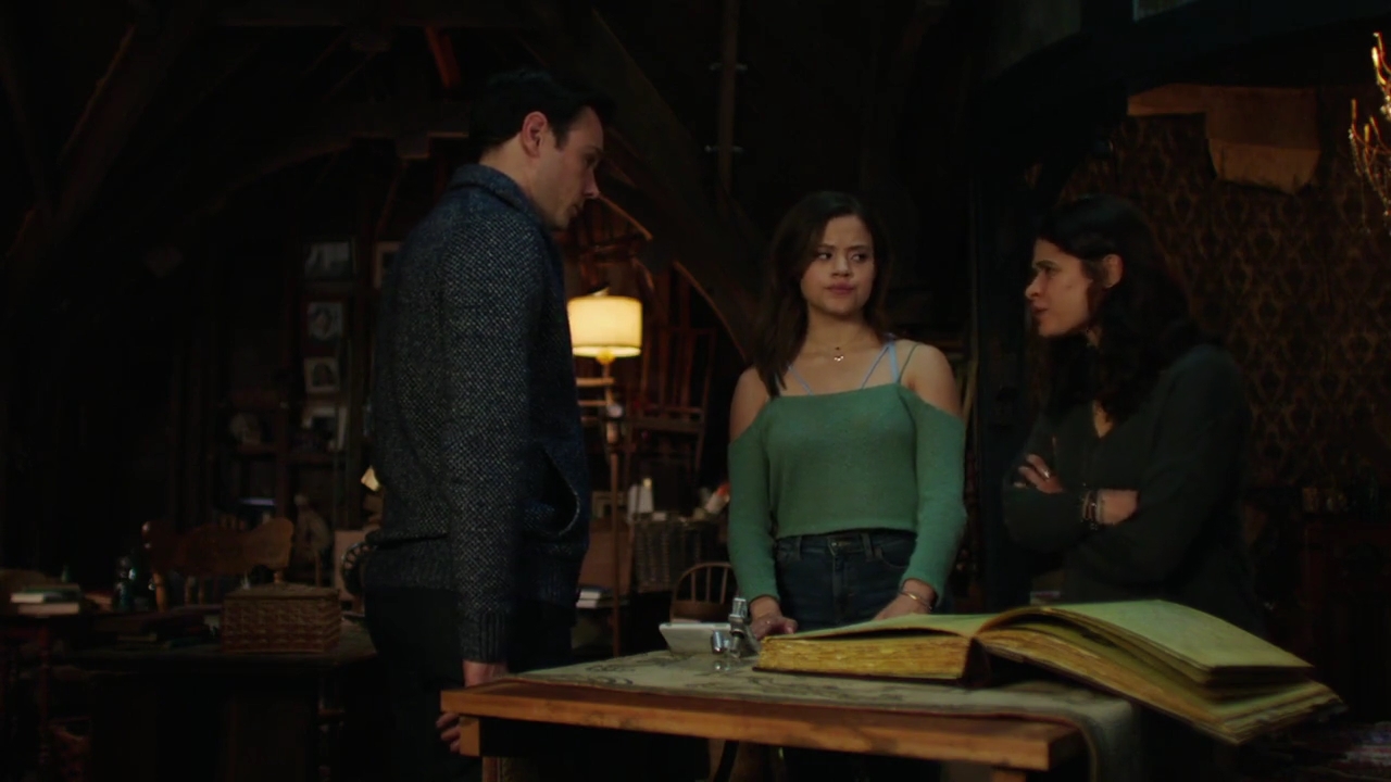 Charmed-Online-dot-nl_Charmed-1x01Pilot01604.jpg