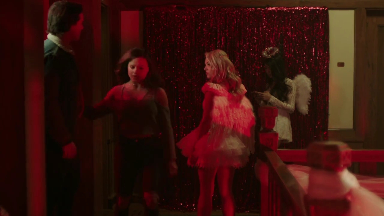 Charmed-Online-dot-nl_Charmed-1x01Pilot01724.jpg Charmed-Online-dot-nl_Charmed-1x01Pilot01724.jpg