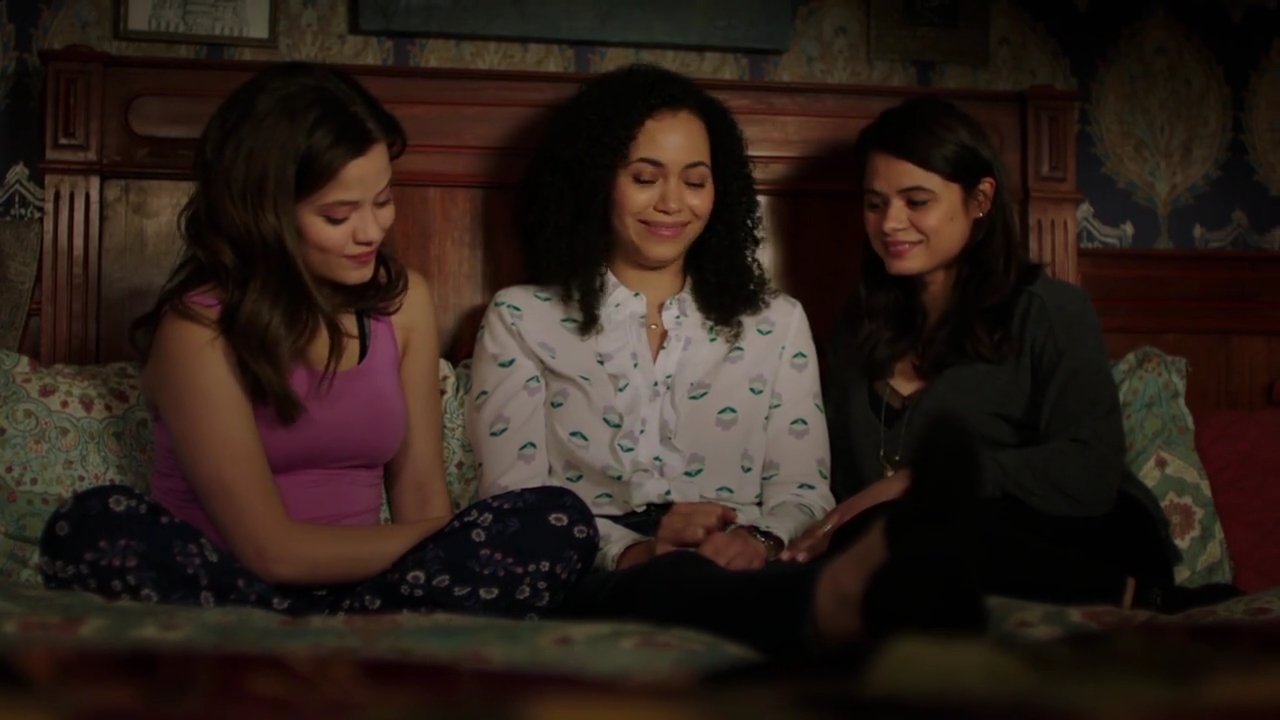 Charmed-Online-dot-nl_Charmed-1x01Pilot02022.jpg