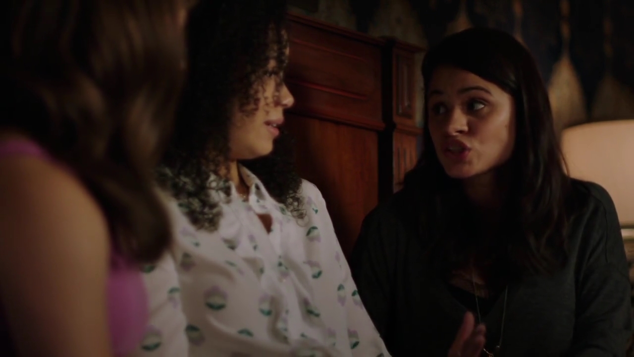 Charmed-Online-dot-nl_Charmed-1x01Pilot02041.jpg