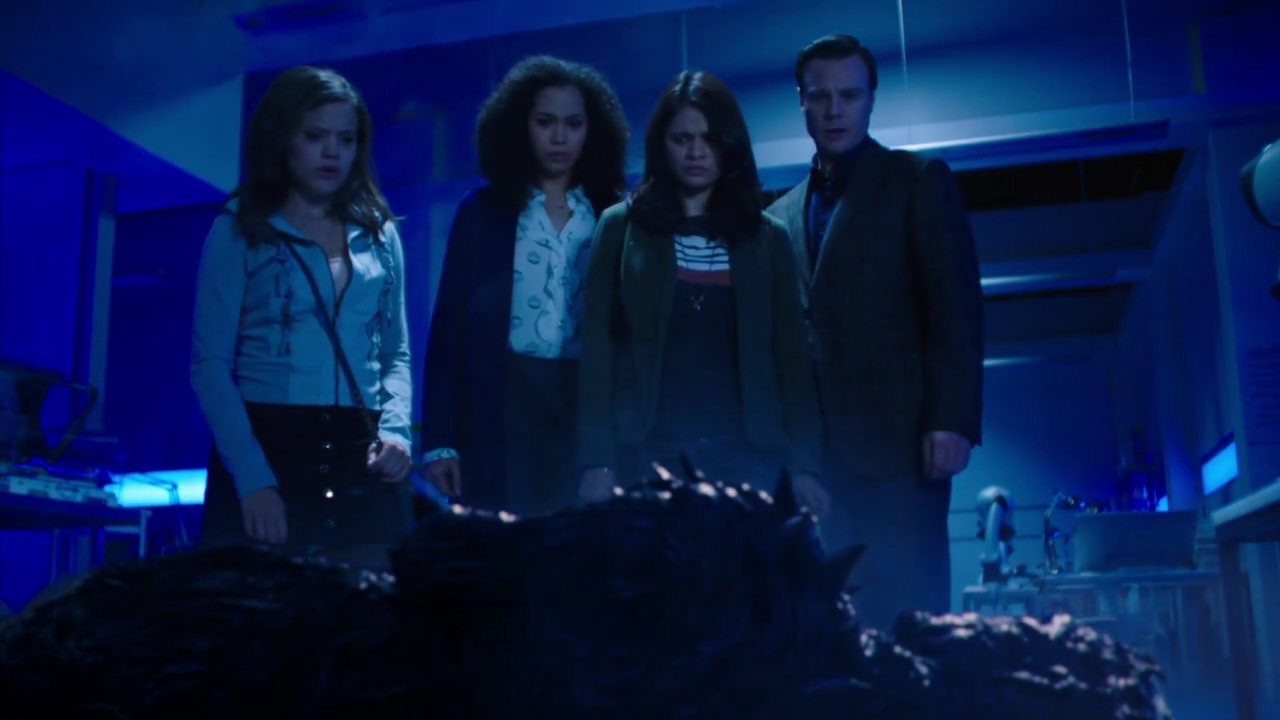 Charmed-Online-dot-nl_Charmed-1x01Pilot02379.jpg