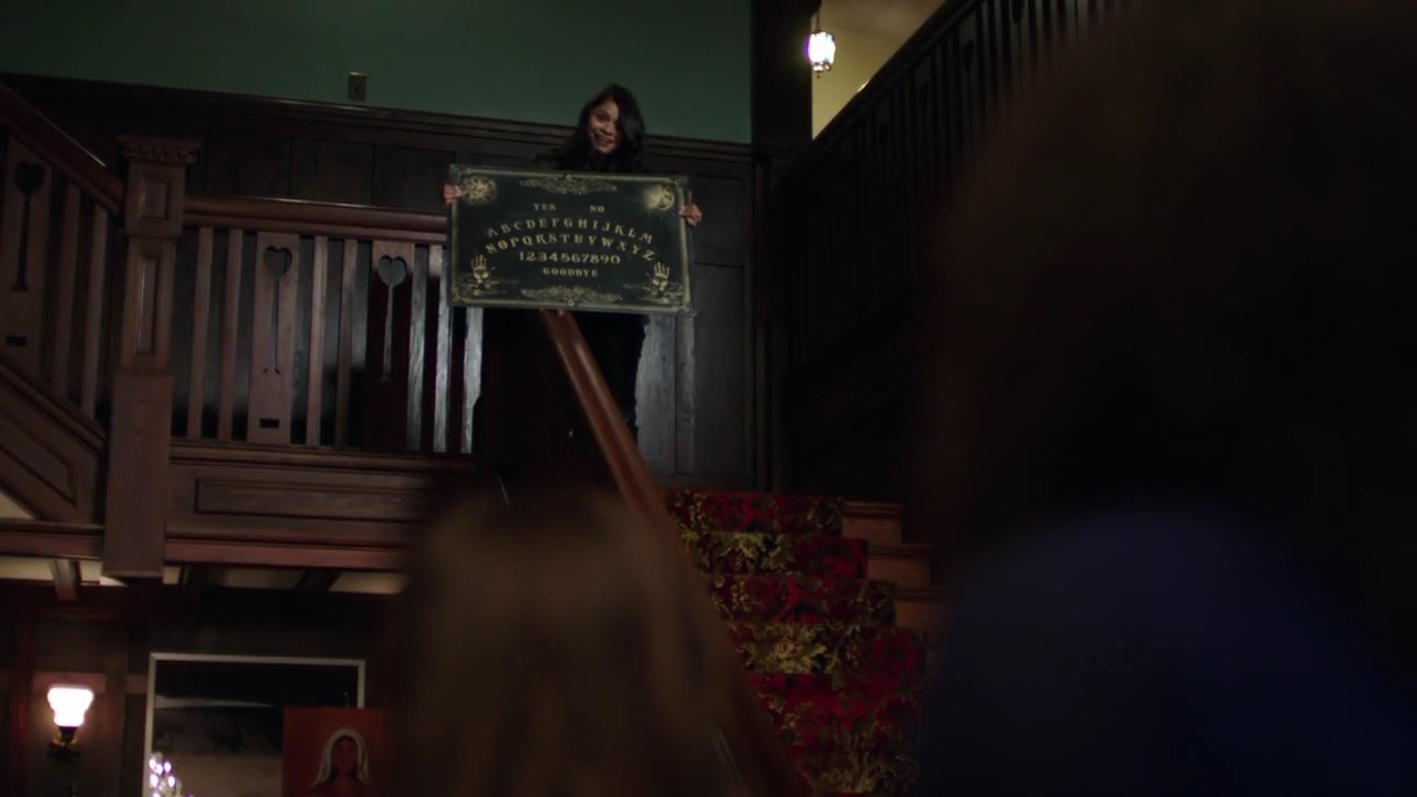 Charmed-Online-dot-nl_Charmed-1x01Pilot02448.jpg