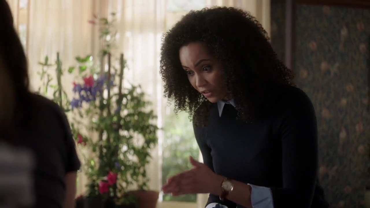 Charmed-Online-dot-nl_Charmed-1x02LetThisMotherOut00811.jpg