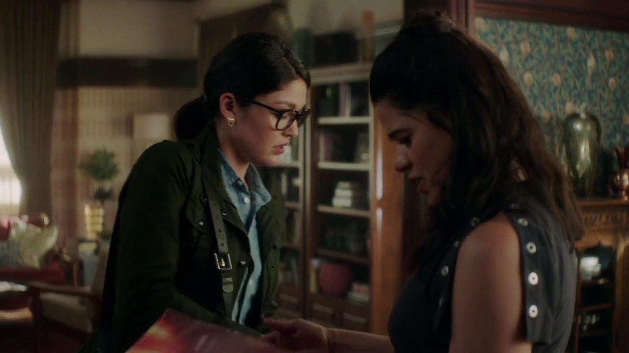 Charmed-Online-dot-nl_Charmed-1x02LetThisMotherOut00943.jpg