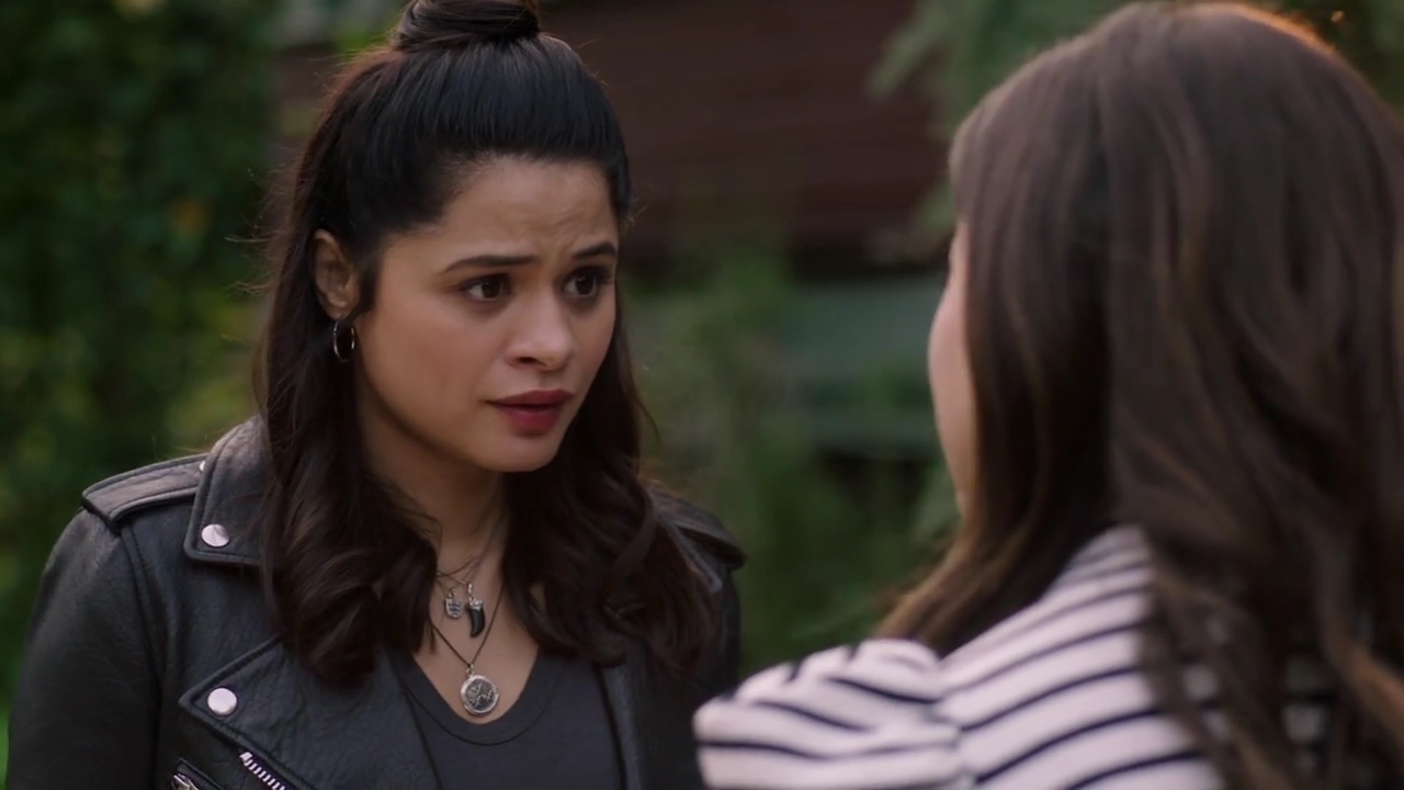 Charmed-Online-dot-nl_Charmed-1x02LetThisMotherOut01226.jpg