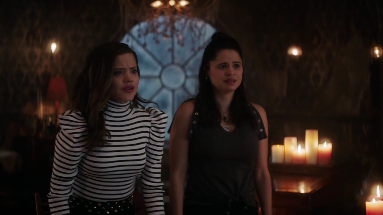 Charmed-Online-dot-nl_Charmed-1x02LetThisMotherOut01277.jpg