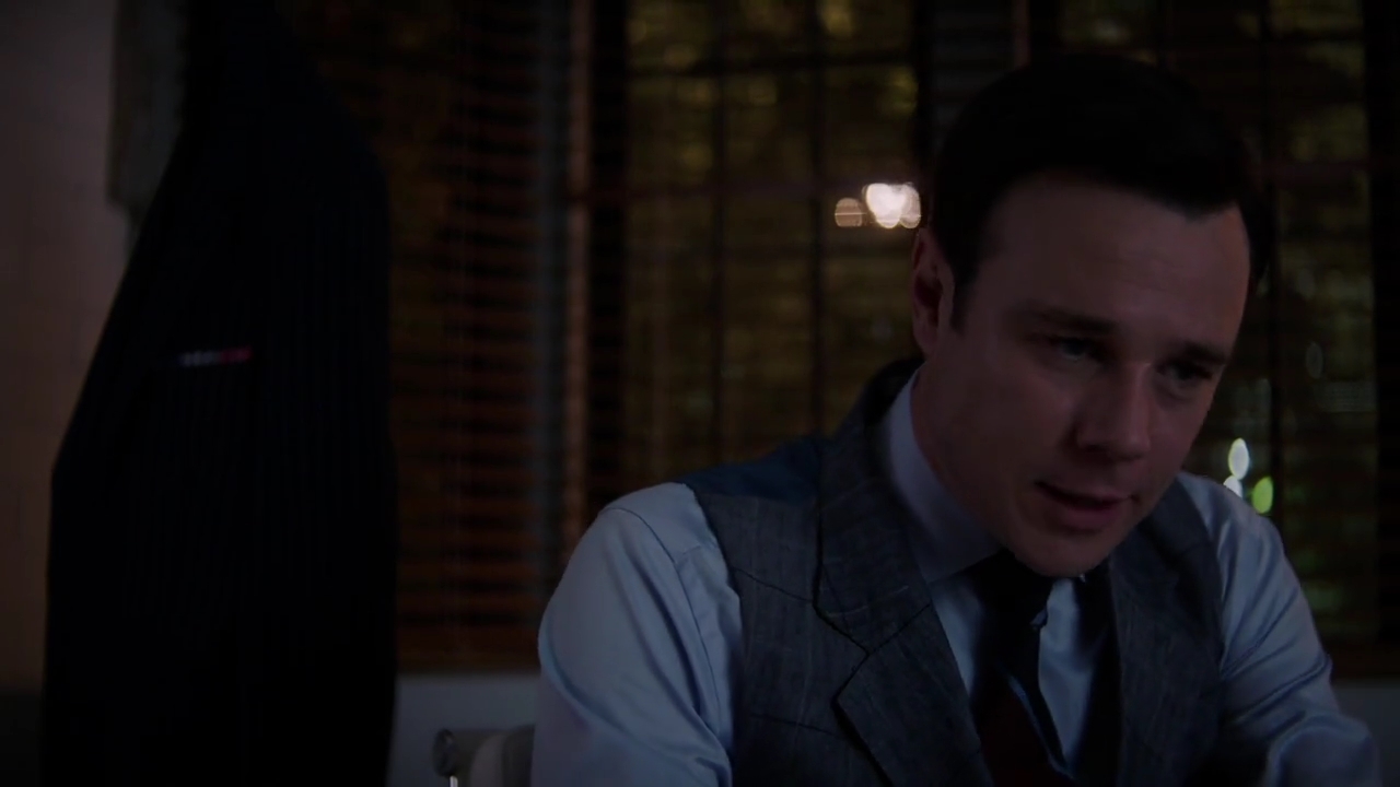 Charmed-Online-dot-nl_Charmed-1x02LetThisMotherOut01323.jpg